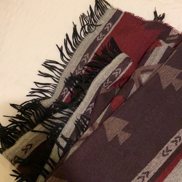 Poncho Scarf - Picture 3 of 4